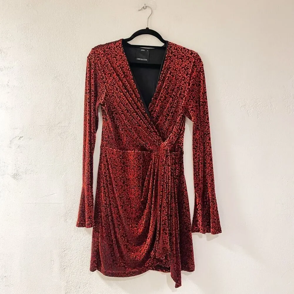 C/MEO Breakthrough Velvet Long Sleeve Tie Front Dress in Black and Red Medium